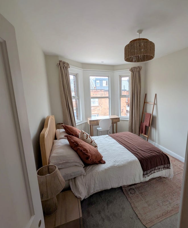 Room Churchill Road in Greater London