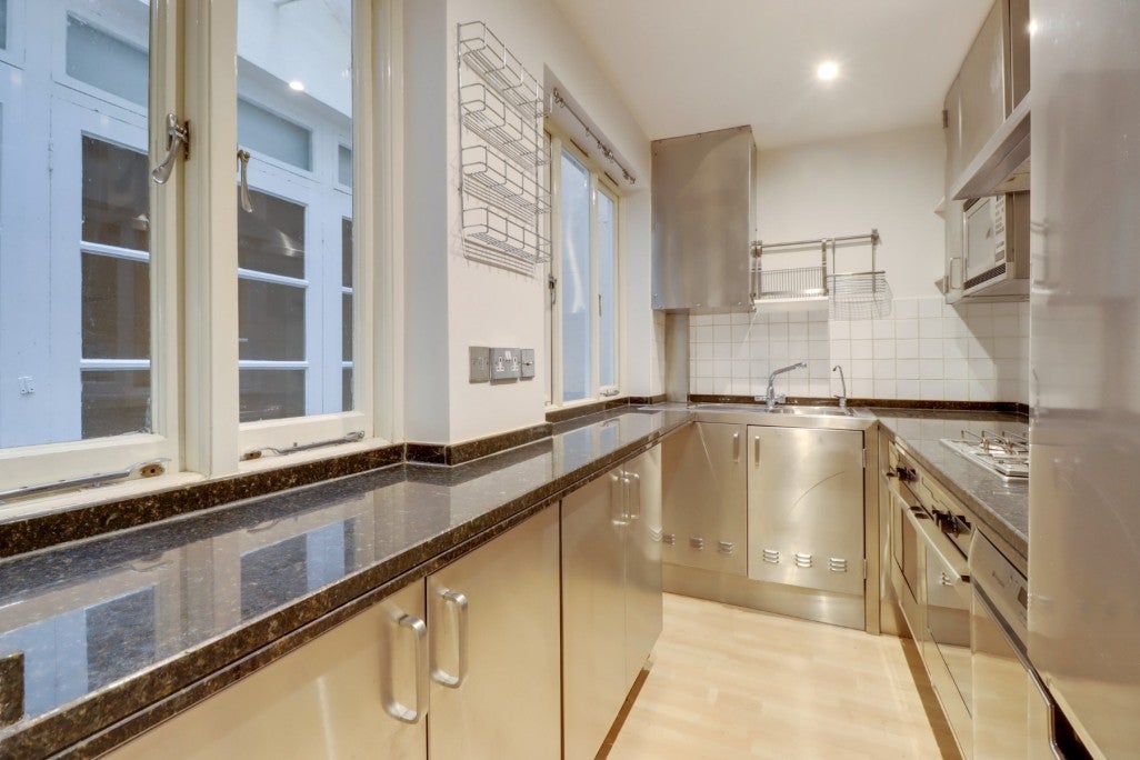 Flat Warrington Crescent in City of Westminster