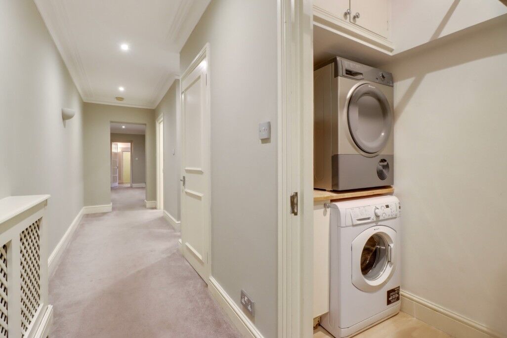 Flat Warrington Crescent in City of Westminster