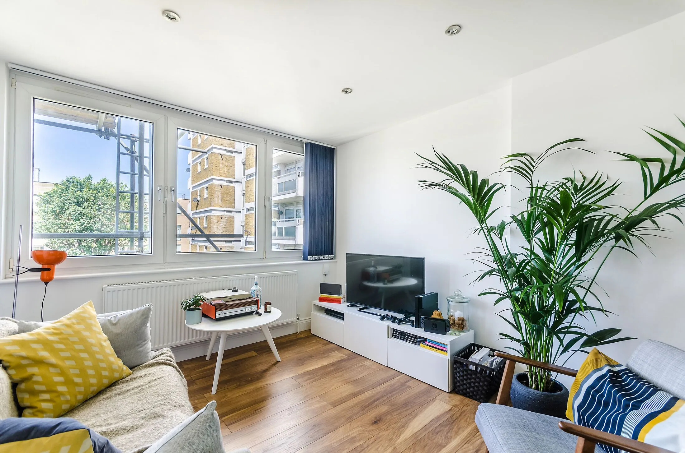 Flat Clayton Road in Greater London