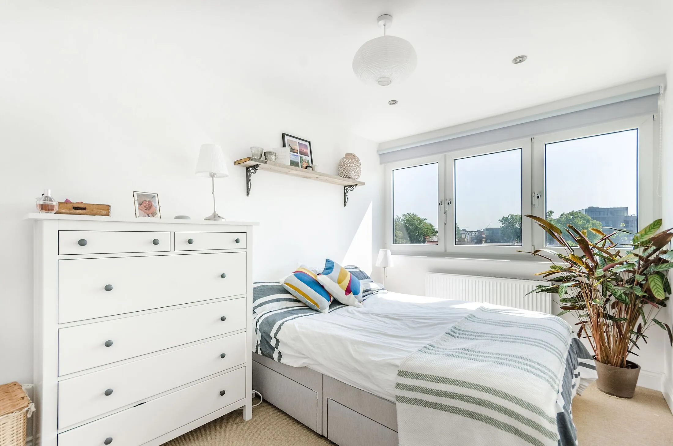 Flat Clayton Road in Greater London