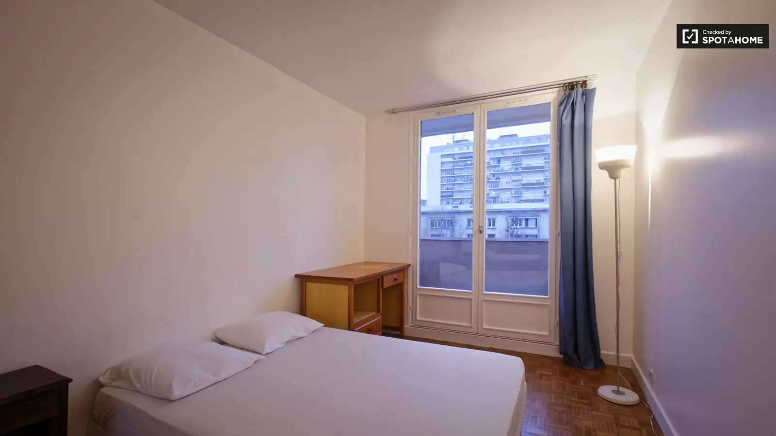 Flat Rue de la Chapelle in Paris