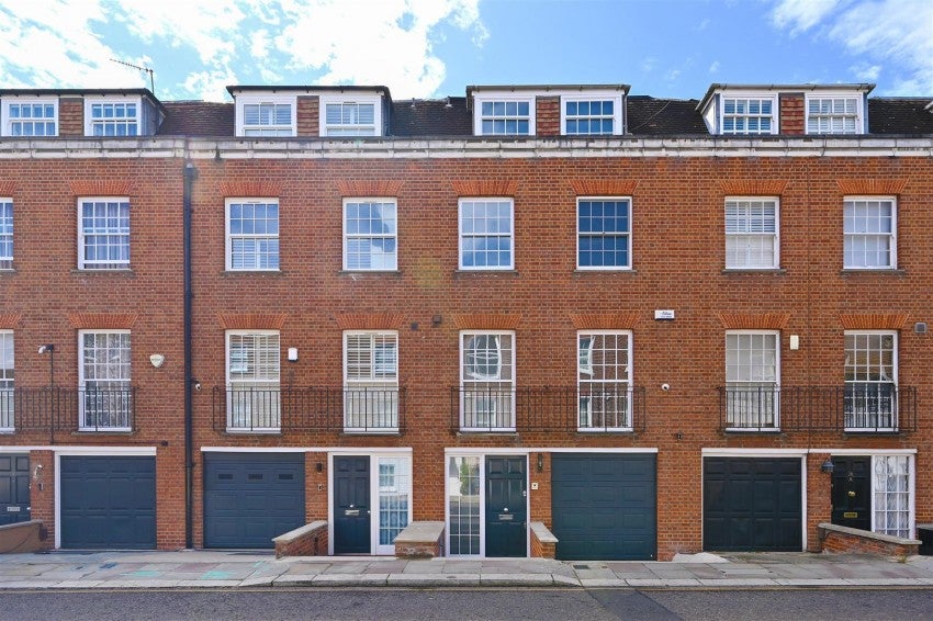 House Shawfield Street in Greater London