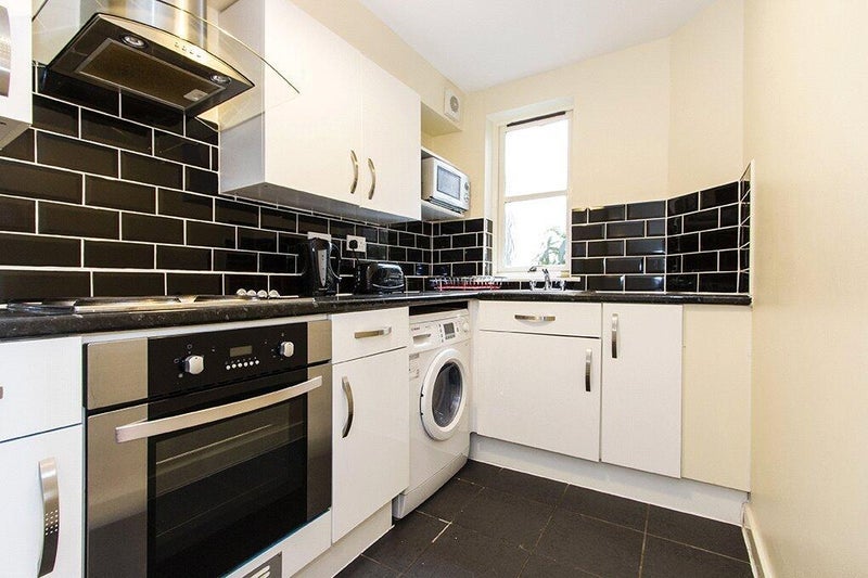 Flat Weston Street in Greater London