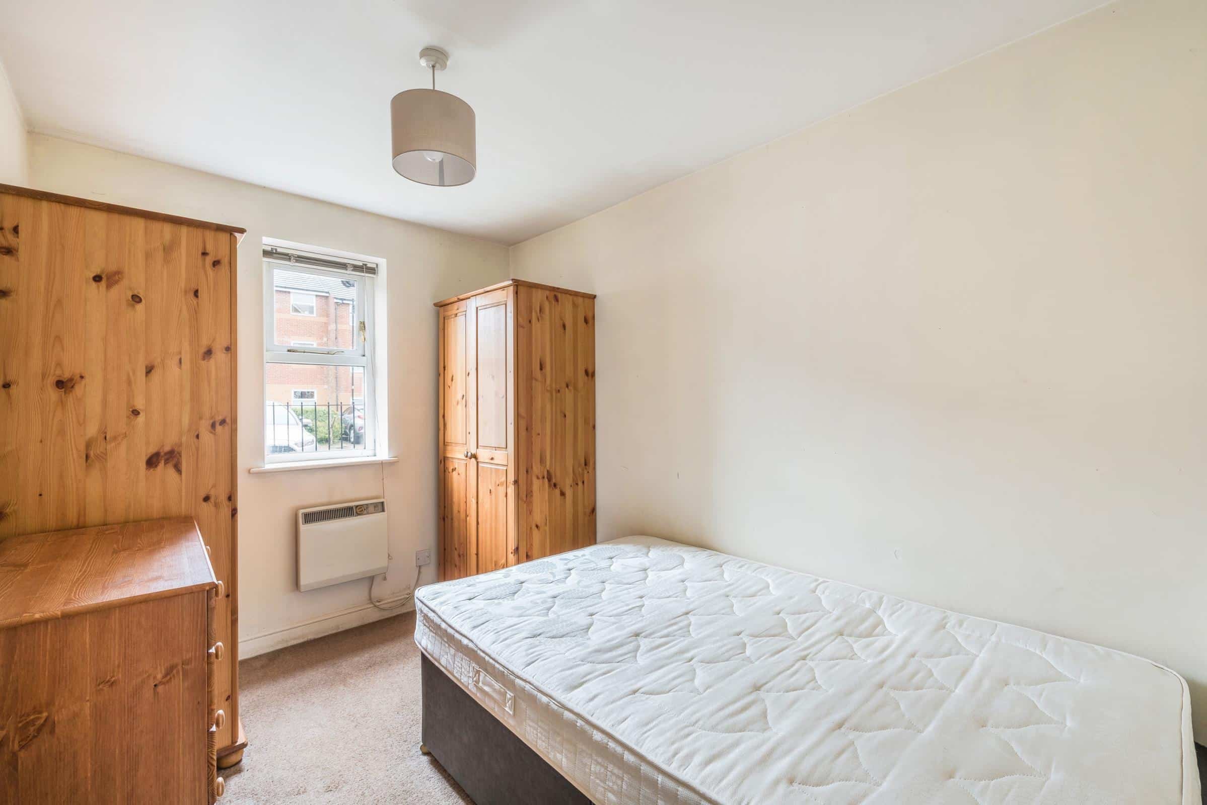 Flat Massingberd Way in Greater London