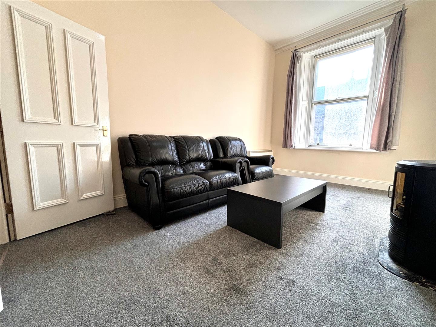 Flat Grainger Street in Newcastle upon Tyne