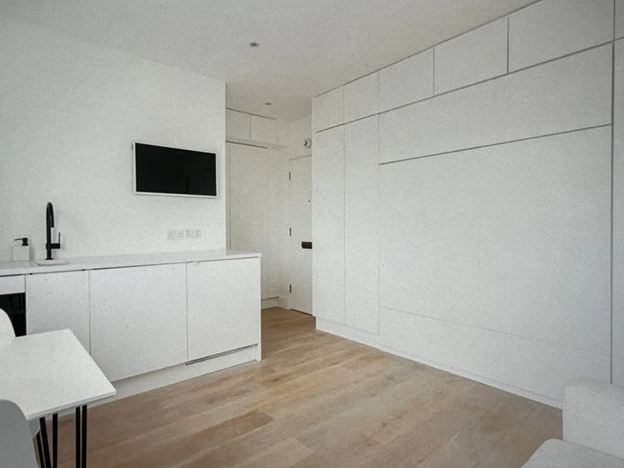 Flat Lucan Place in Greater London
