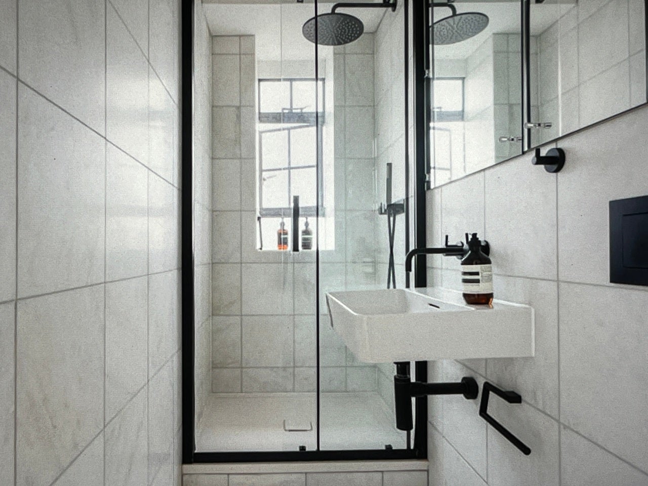 Flat Lucan Place in Greater London