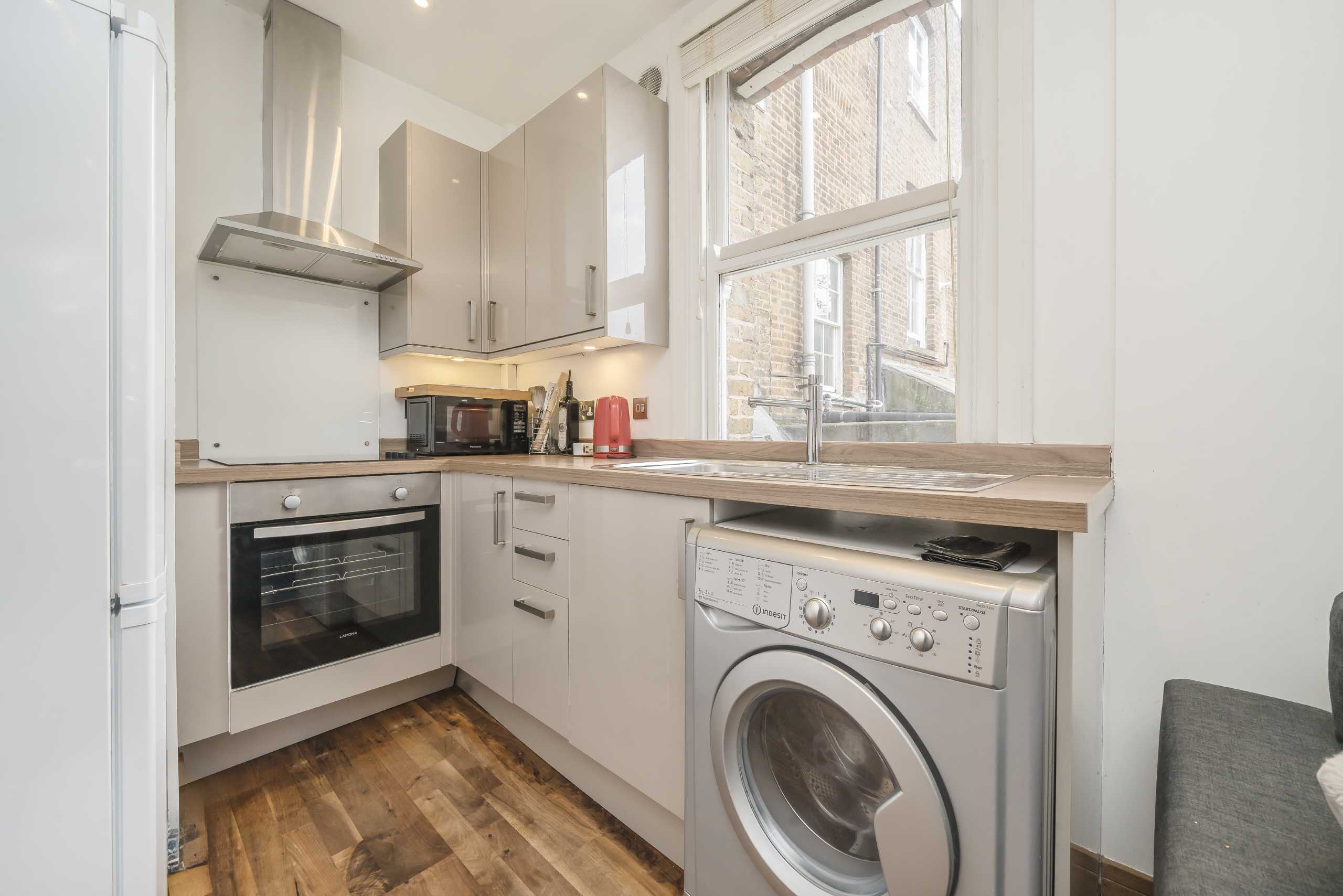 Flat King Street in Greater London