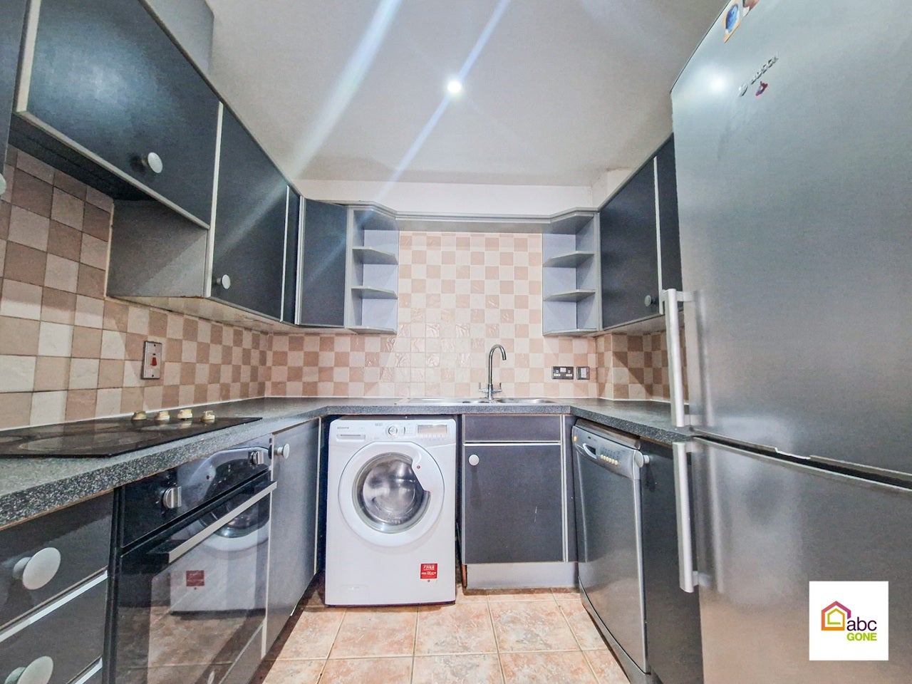 Flat Hainault Street in Greater London