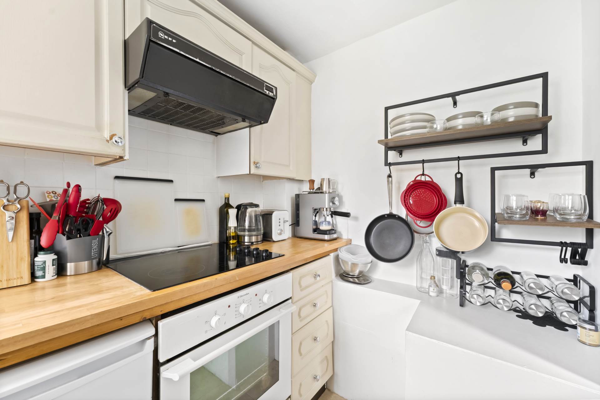 Flat Wallace Road in Greater London