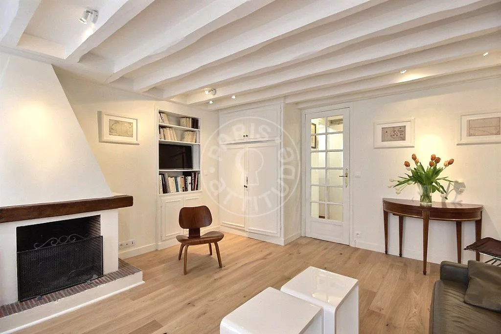 Appartement Rue de Sèvres à Paris