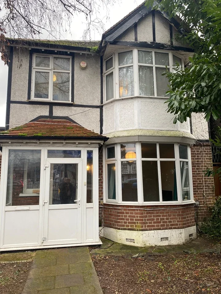 House Whitton Road in Greater London
