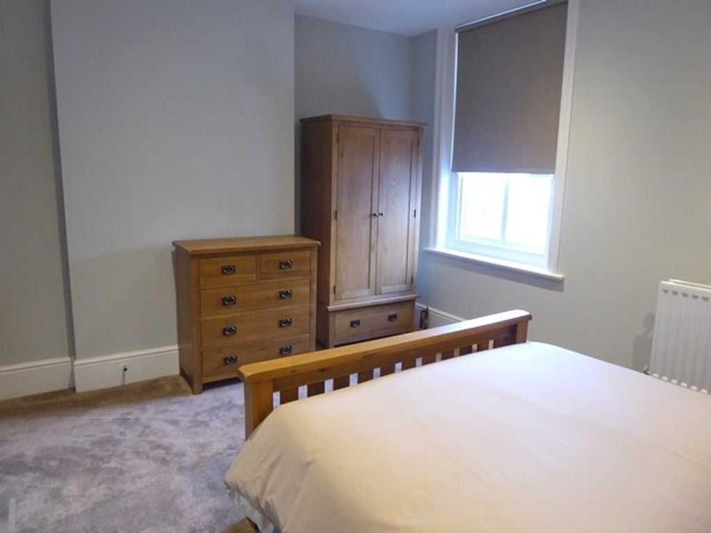 Flat Victoria Road in Barrow-in-Furness