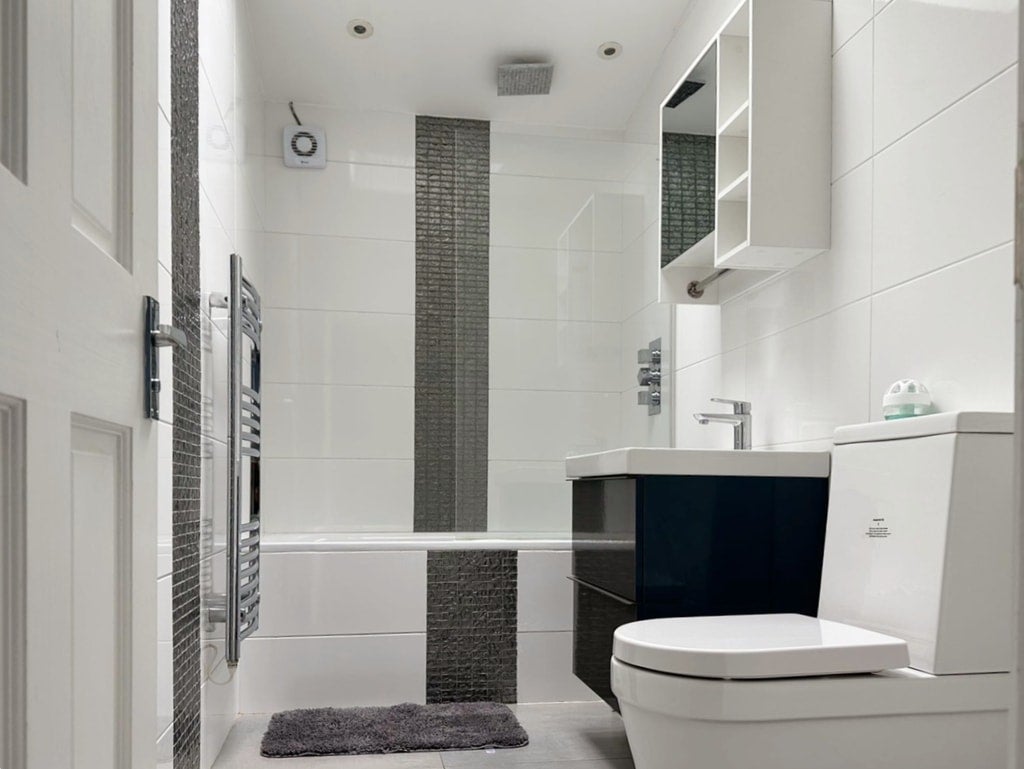 Flat Ullswater Crescent in Greater London