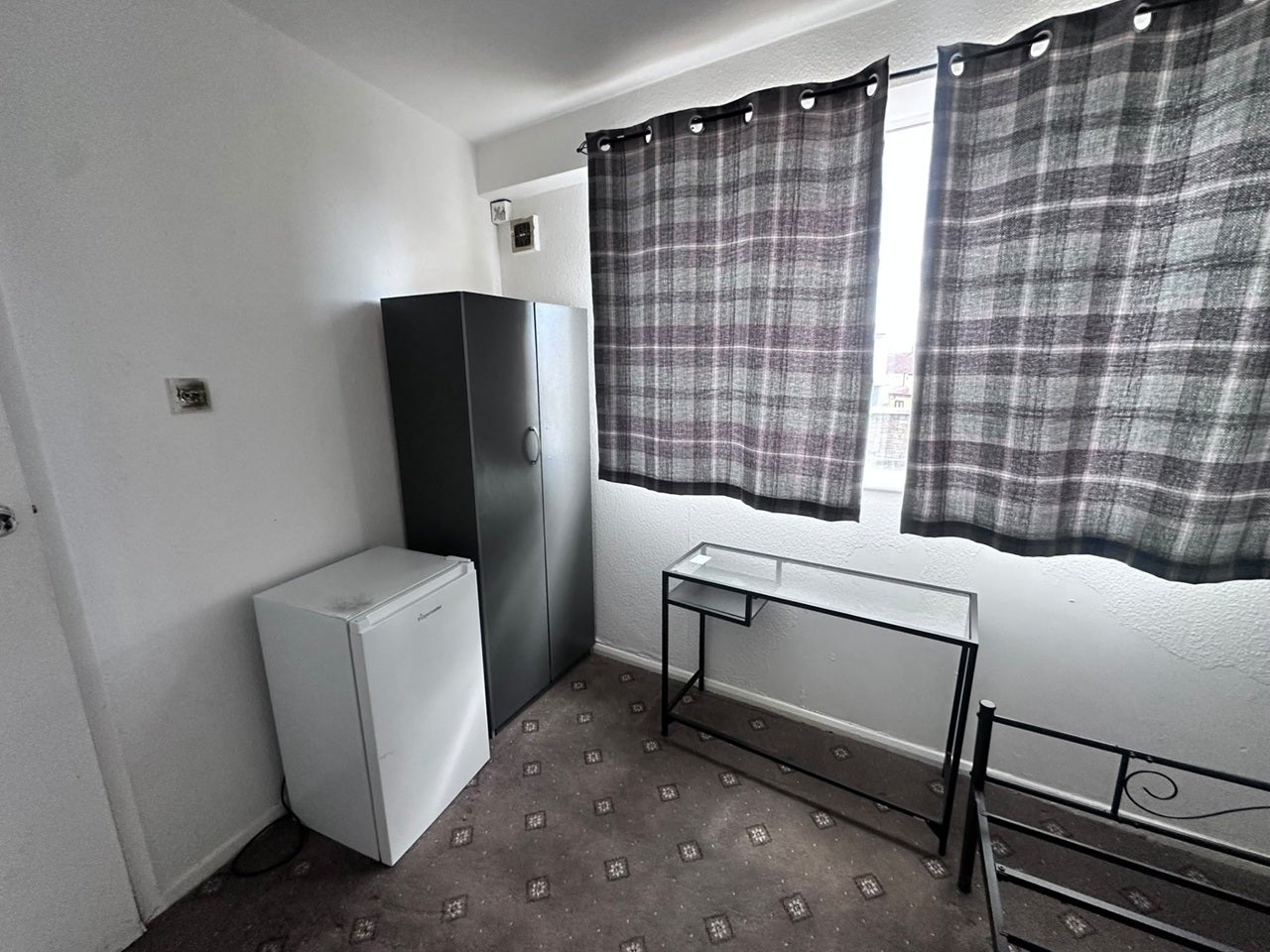 Room Eastern Avenue in Greater London