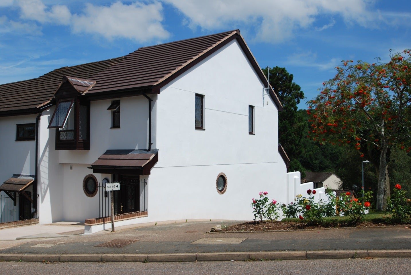House Elliott Close in Exeter
