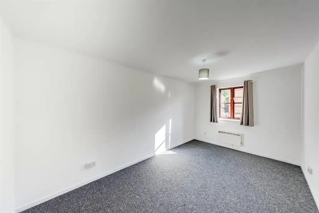 Flat Osbourne Road in Dartford