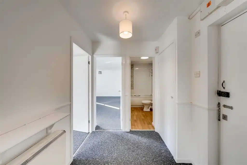Flat Osbourne Road in Dartford