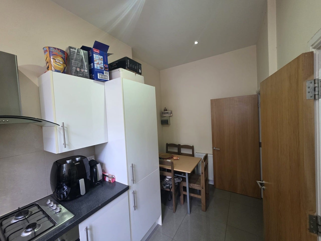 Flat Westbourne Road in Greater London