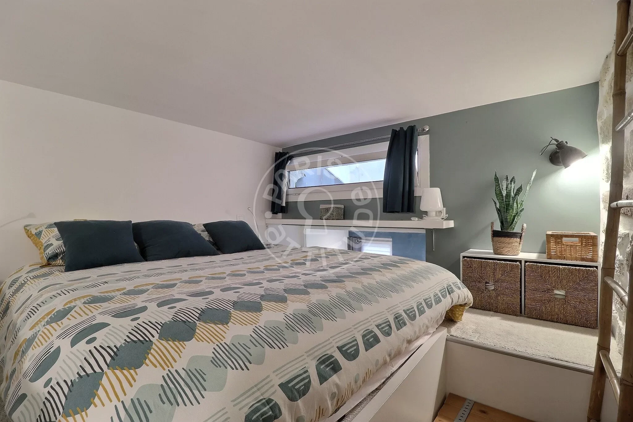 Appartement Rue Feutrier à Paris