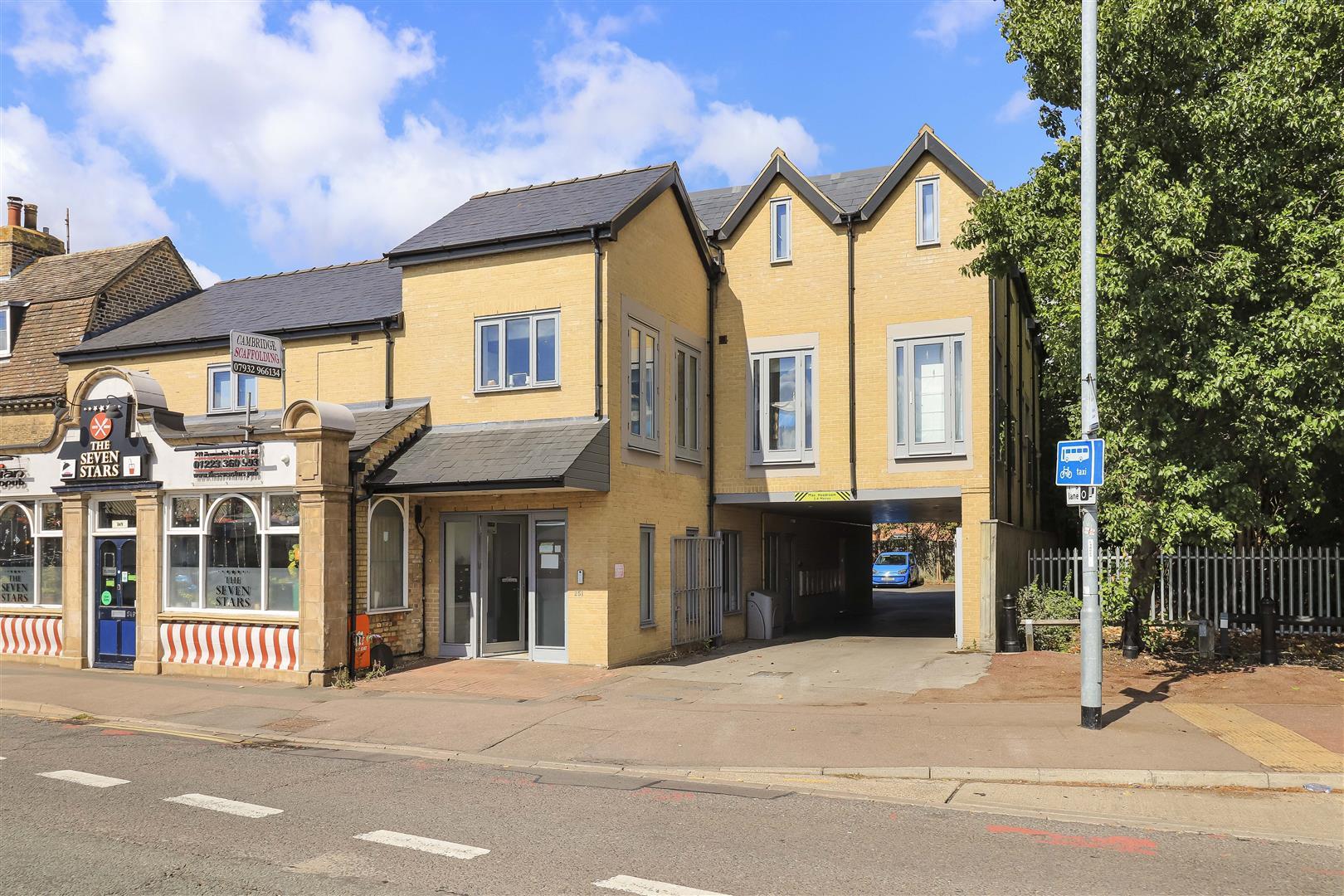 Flat Newmarket Road in Cambridge