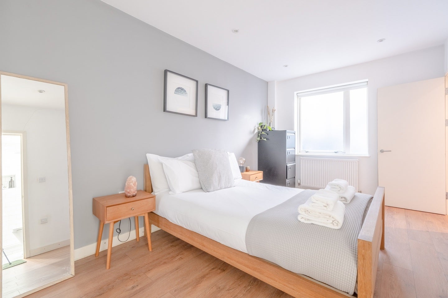 Flat Hertford Road in Greater London