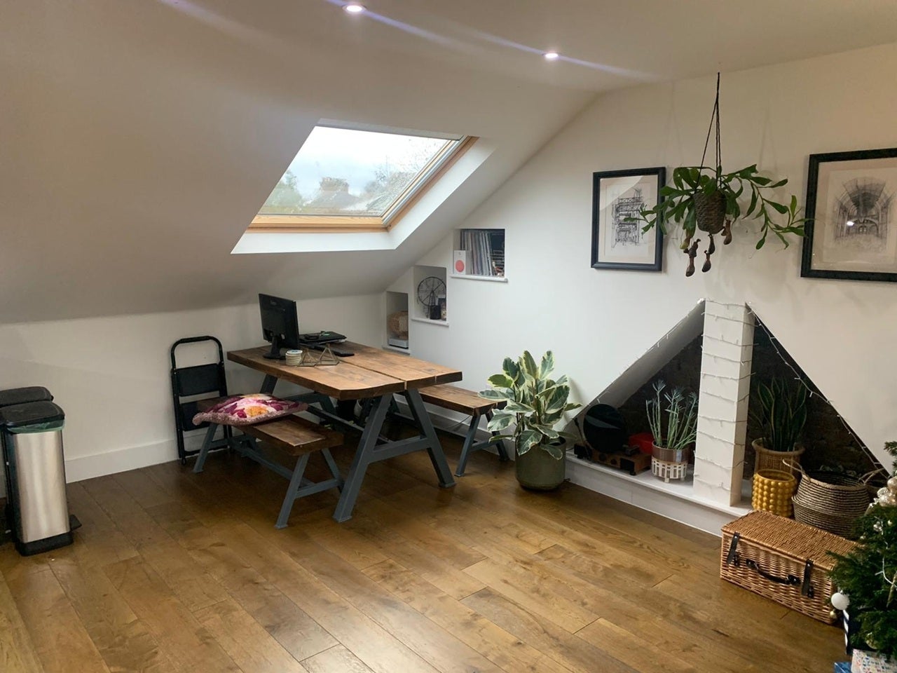Flat Brownswood Road in Greater London