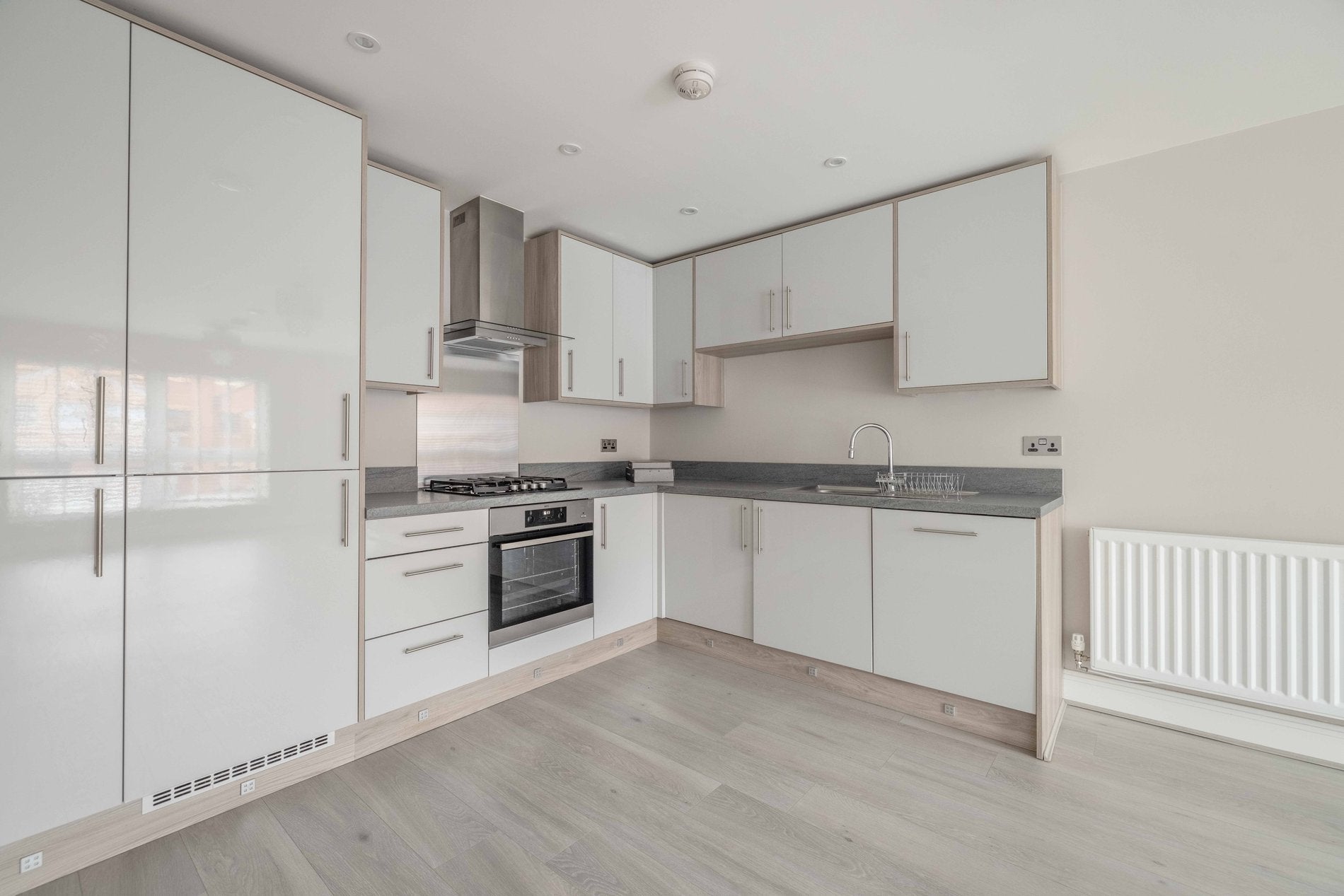 Flat Windsor Road in Slough