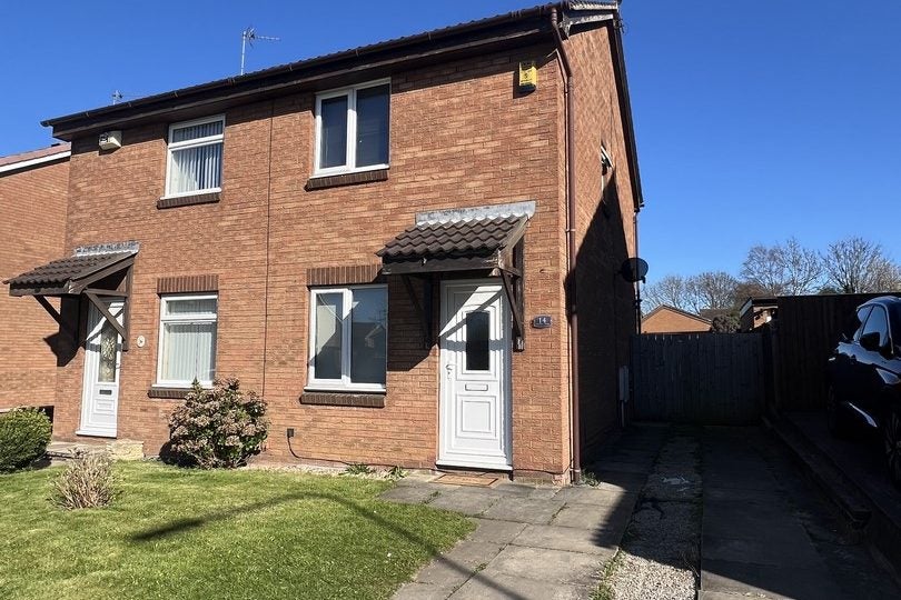 House Howdale Road in Sutton
