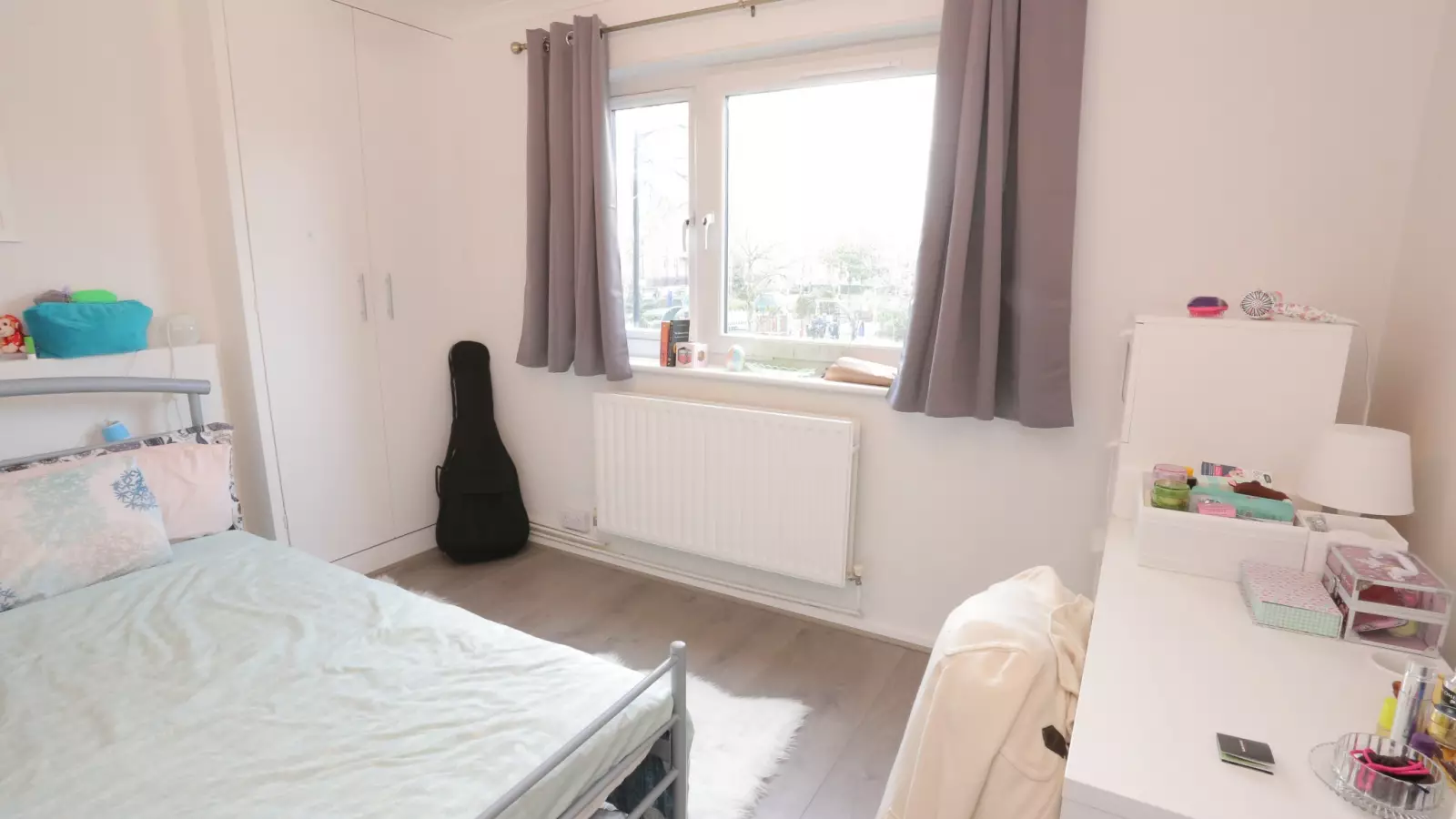 Flat Beaumont Square in Greater London