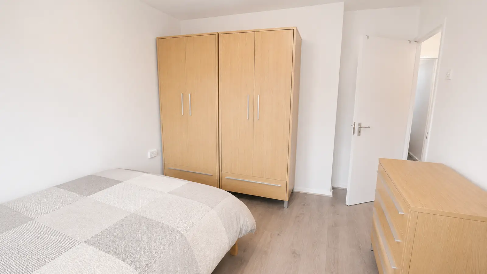 Room Beaumont Square in Greater London