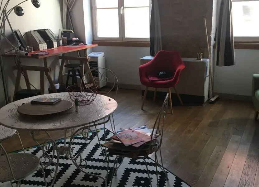 Appartement Place Louis Chazette à Lyon