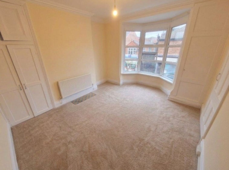 Flat Beaconsfield Road in Leicester