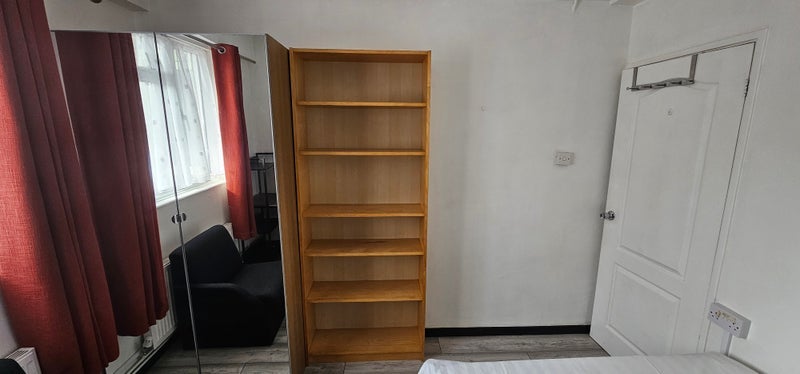 Room Union Street in Greater London