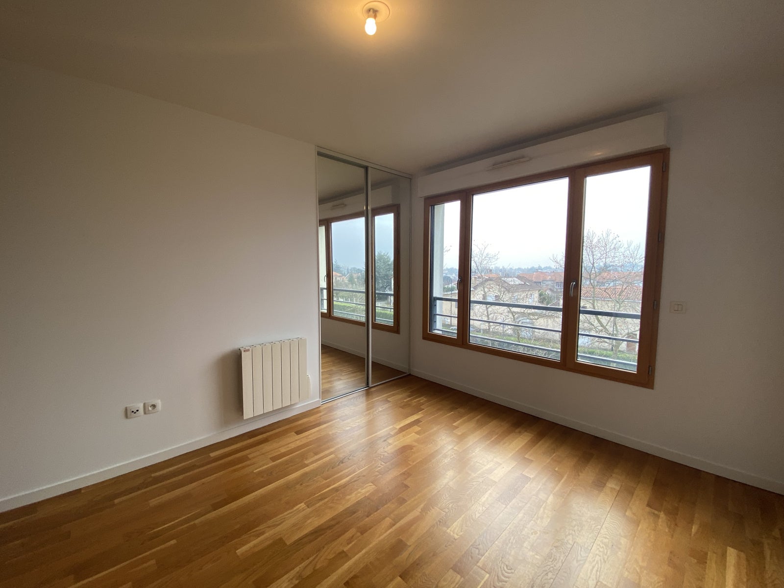 Flat Rue Jules Chausse in Chaponost