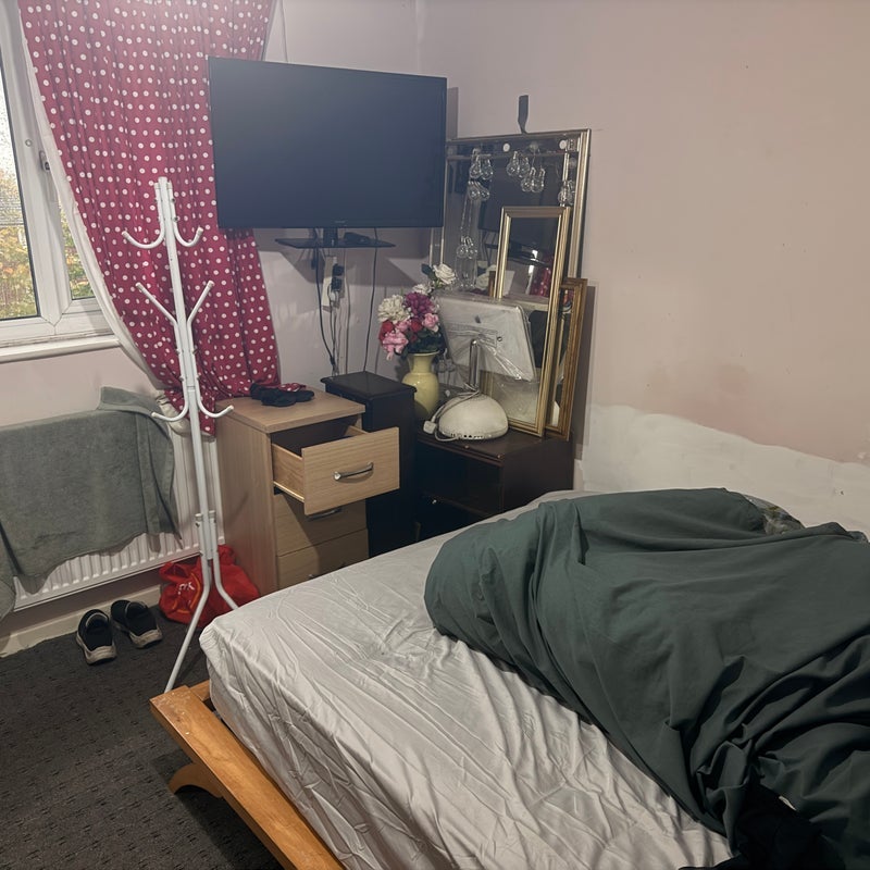 Room Tadcaster Walk in Royton