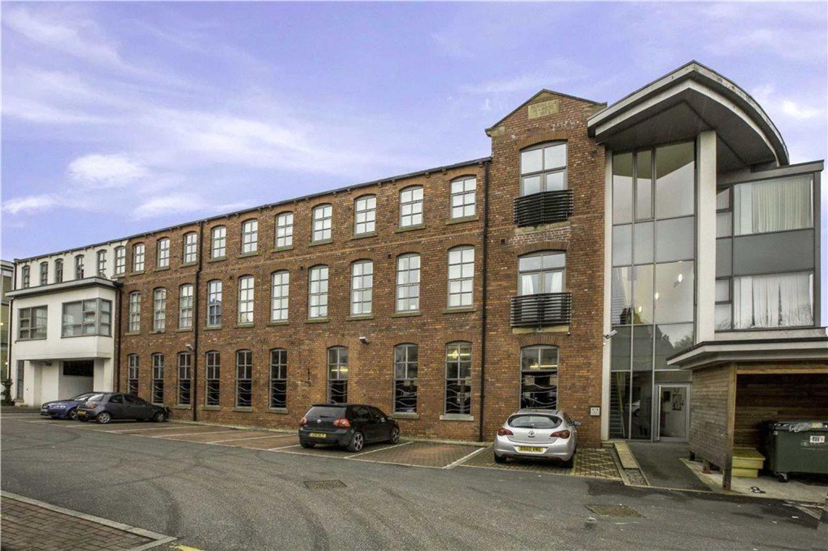 Flat Briggs Buildings in Leeds
