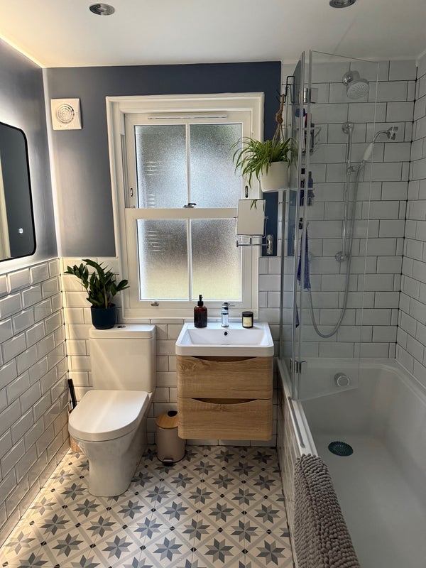 Room Veronica Road in Greater London