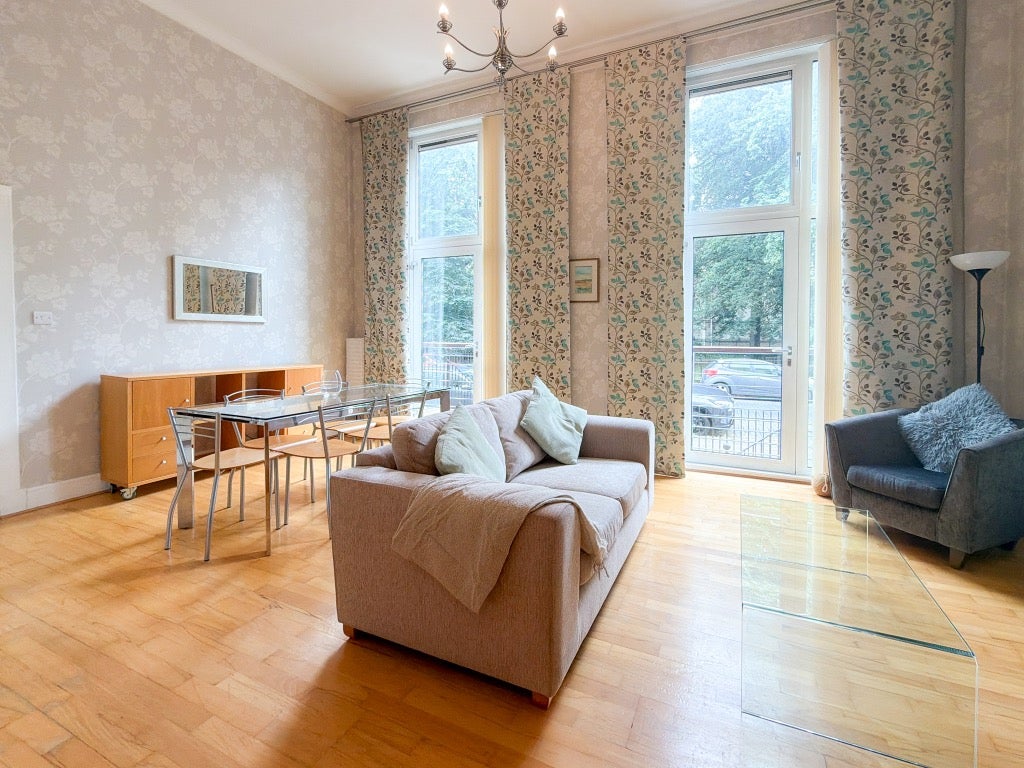 Flat Hopetoun Crescent in City of Edinburgh