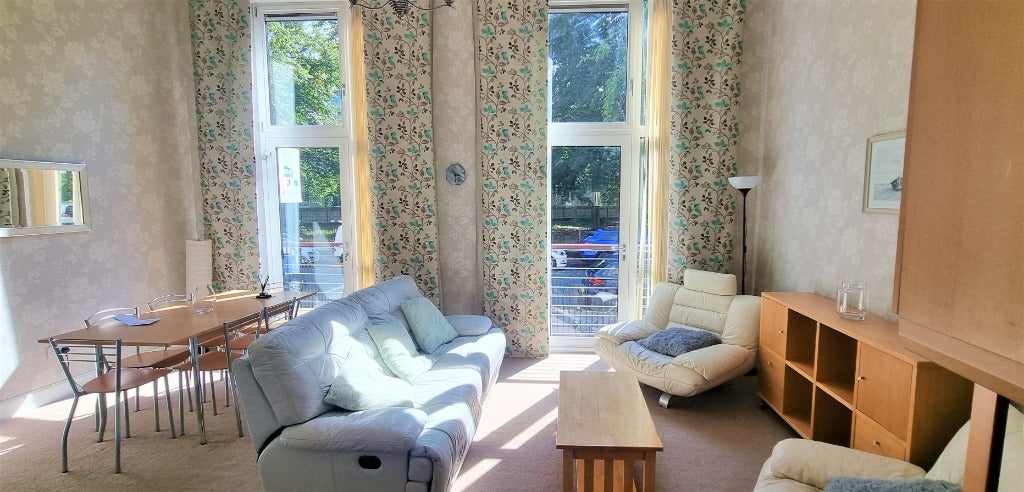 Flat Hopetoun Crescent in City of Edinburgh