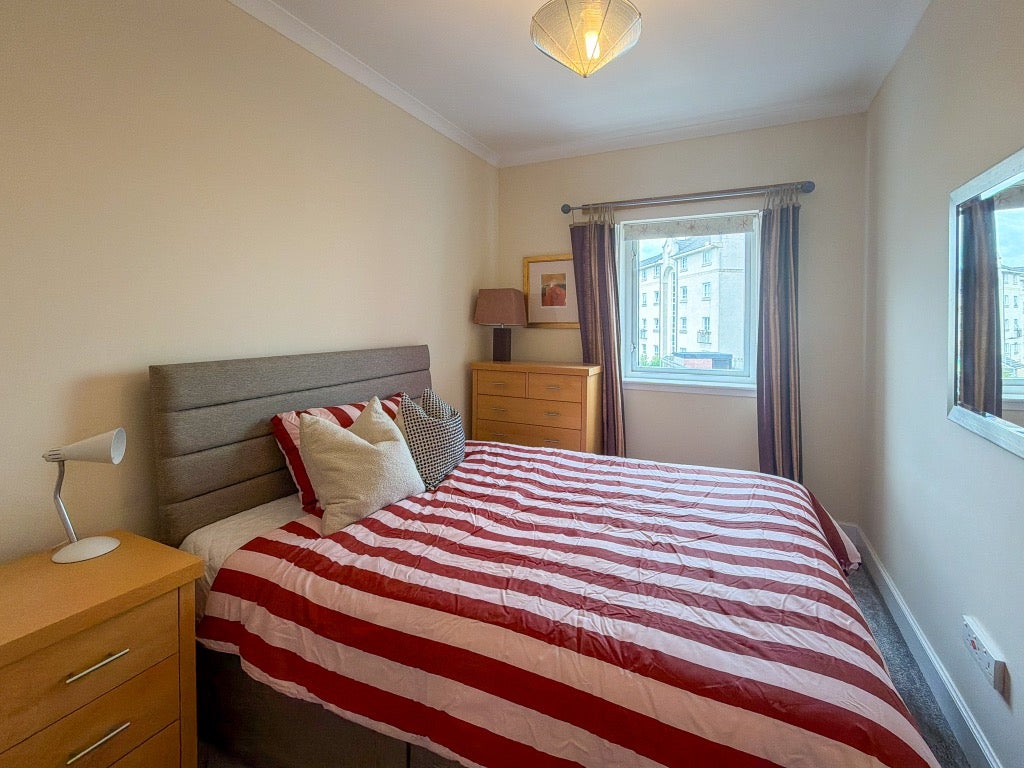 Flat Hopetoun Crescent in City of Edinburgh