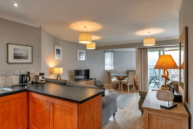 Flat Tregurrian Hill in Newquay