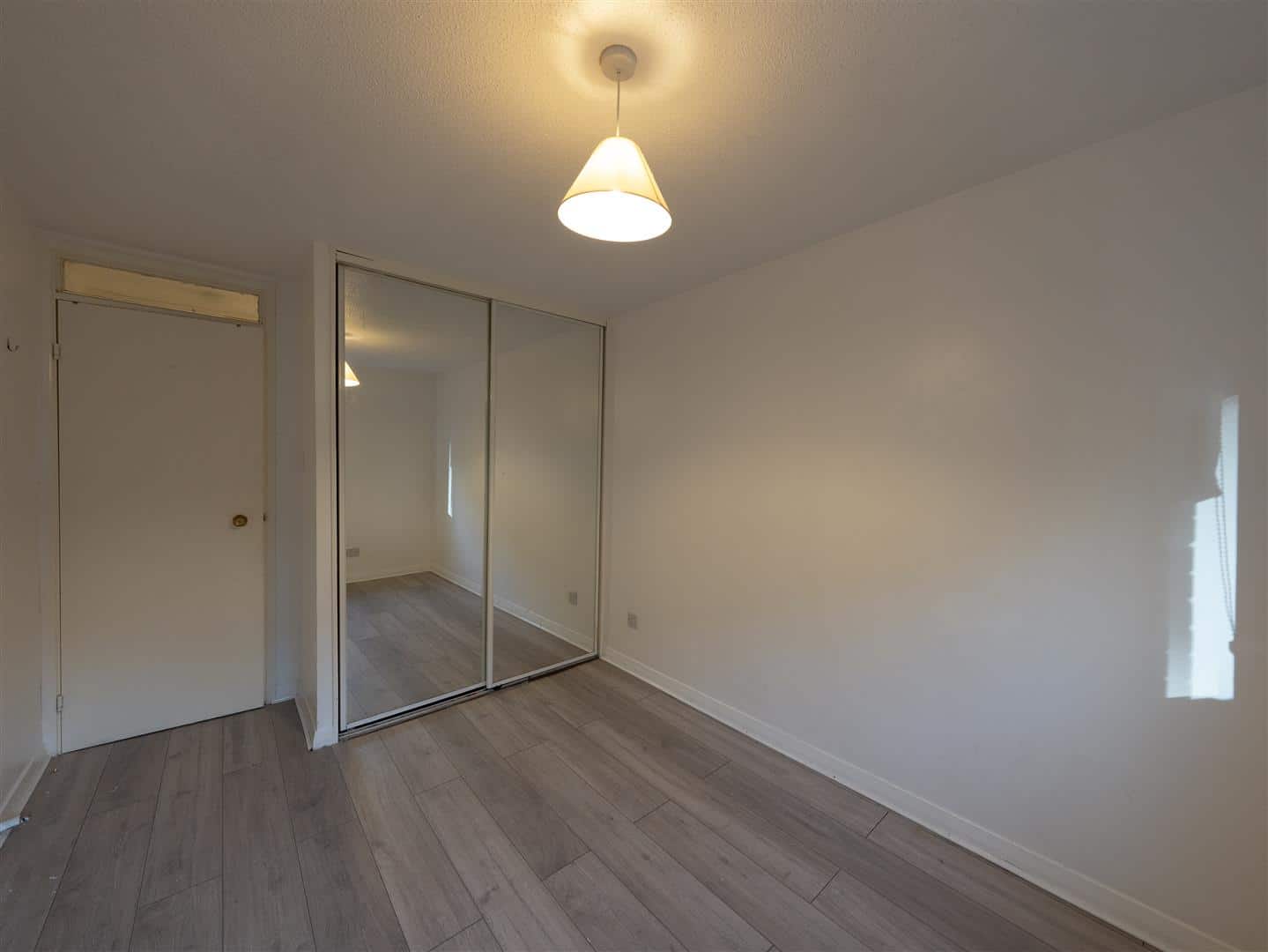 Flat Yorkhill Street in Glasgow