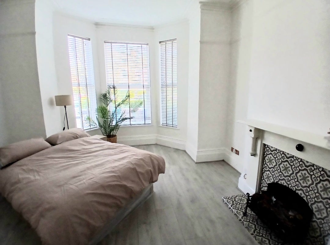 Room Hymers Avenue in Hull