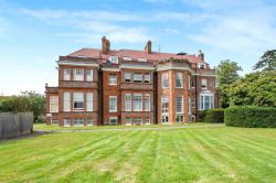 Flat Peppard Road in Reading
