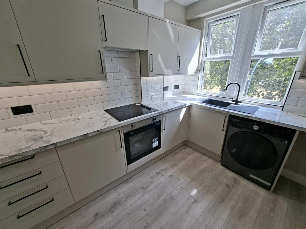 Room Uxbridge Road in Greater London