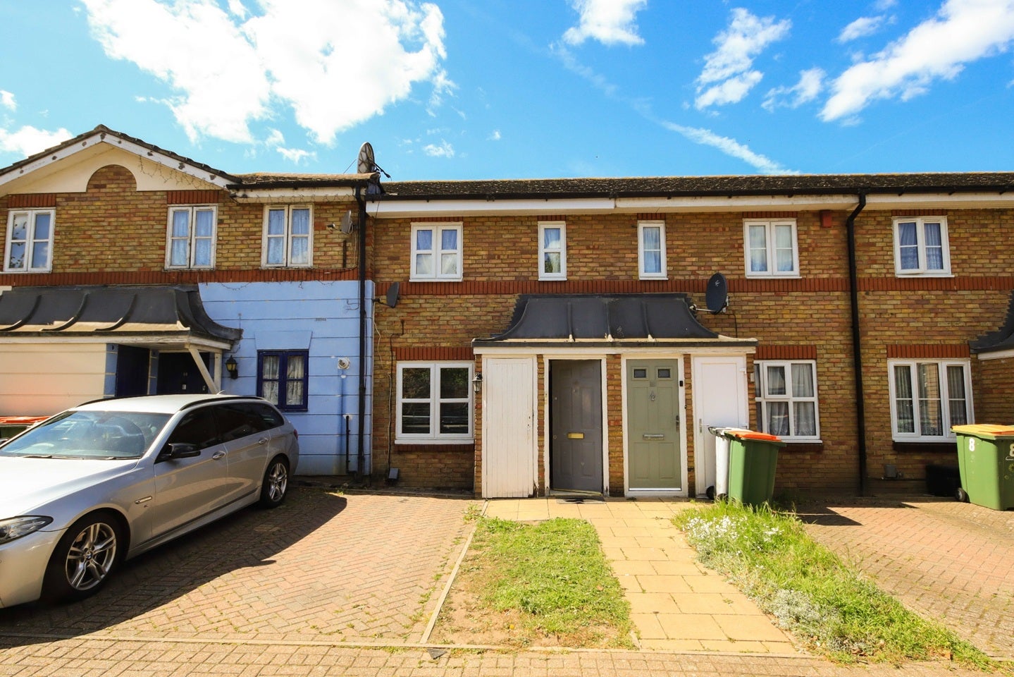 House Pheasant Close in Greater London