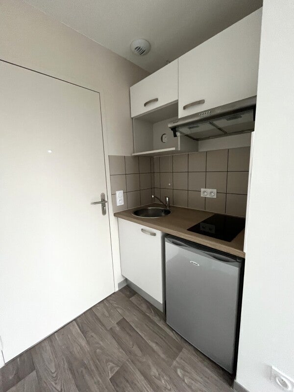 Flat Rue de Pîtres in Franqueville-Saint-Pierre