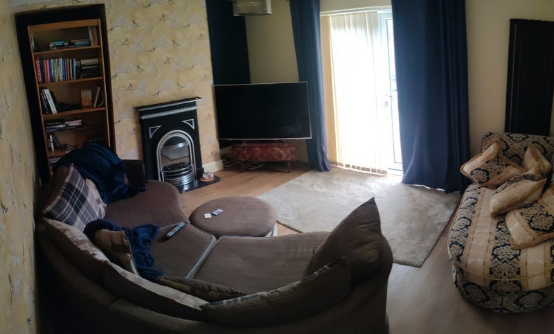 Room Thicket Avenue in Bristol